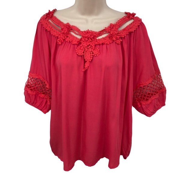 NWOT Fig & Vine Womens Dark Pink Embellished Scoop Neck 3/4 Sleeve Blouse M - Picture 1 of 7